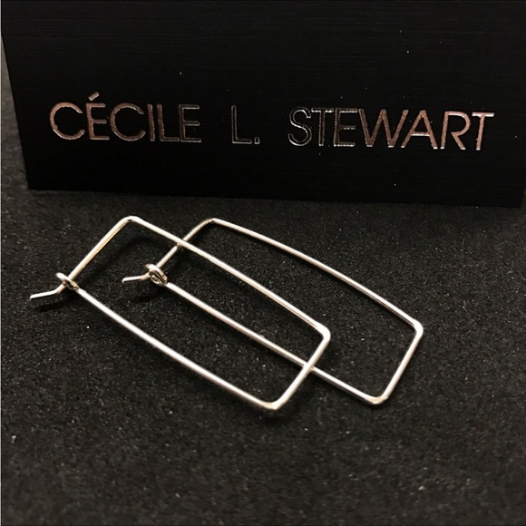 Earrings - Picture 5 of 5